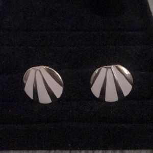 White & Gold Shell Shape Earrings